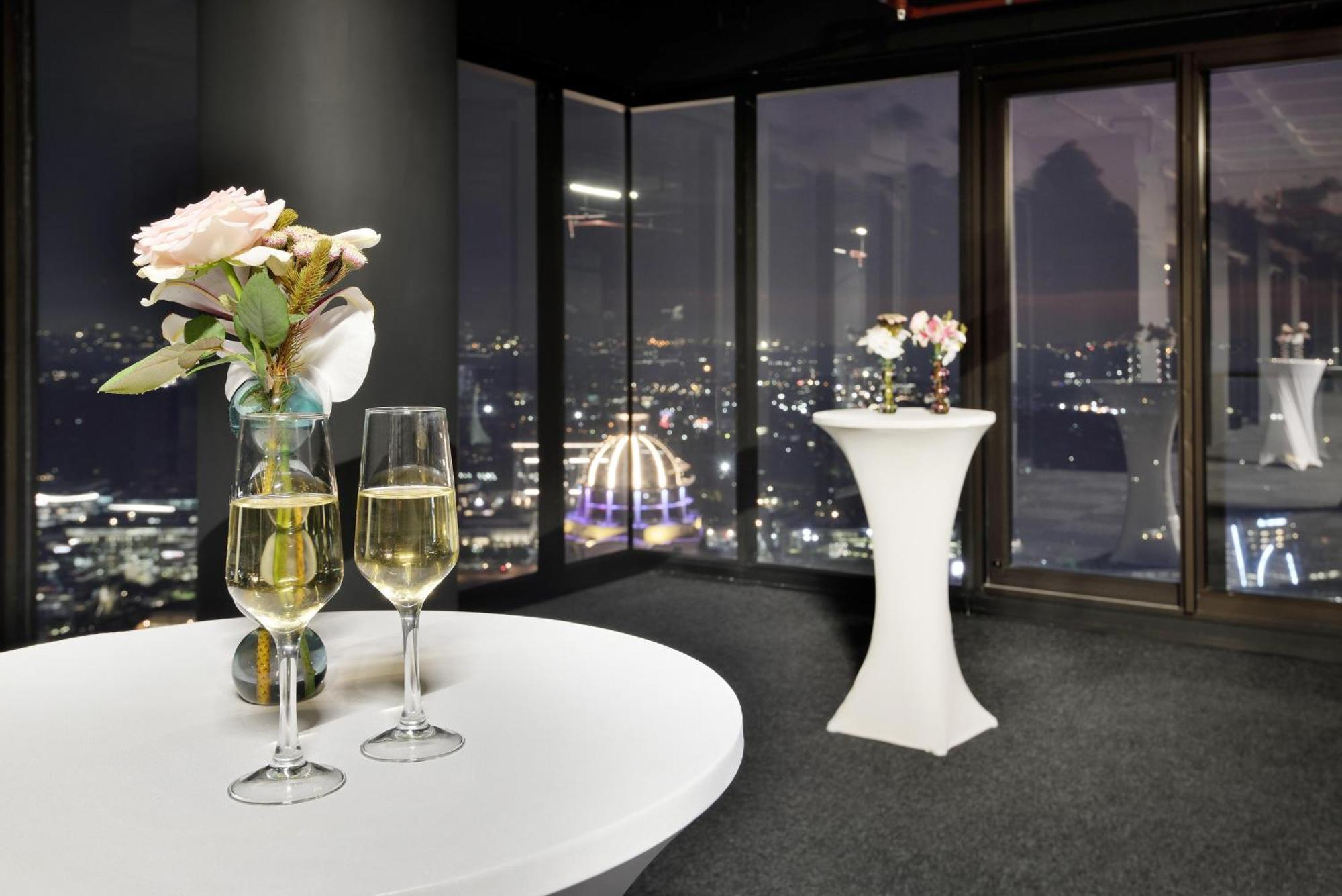 The Leonardo Hotel Johannesburg Exterior photo