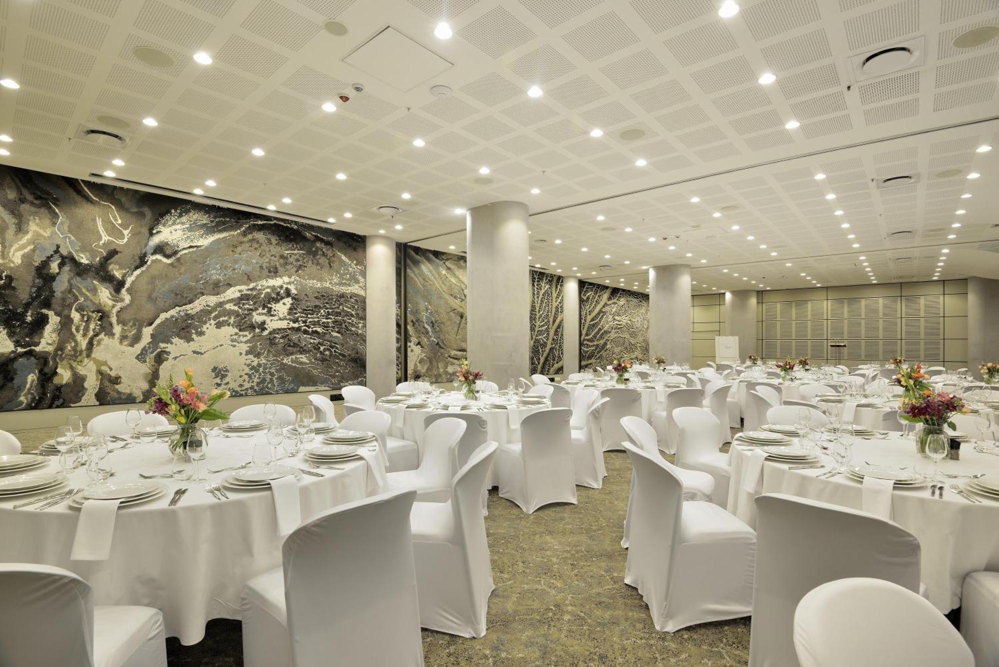 The Leonardo Hotel Johannesburg Exterior photo